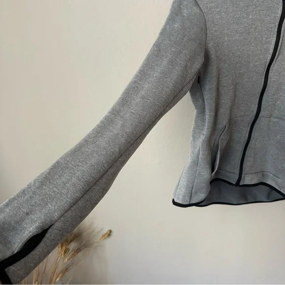 NIKE DRI-FIT Sweatshirt Women M Gray Zip Up Hooded Funnel Neck Thumb Hole - Picture 6 of 16